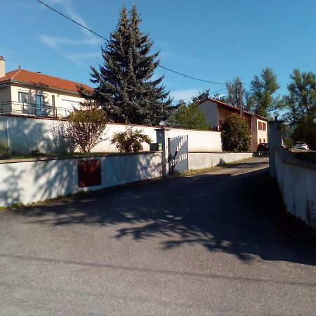 Chambres Des Arrys Bas-en-Basset Екстер'єр фото