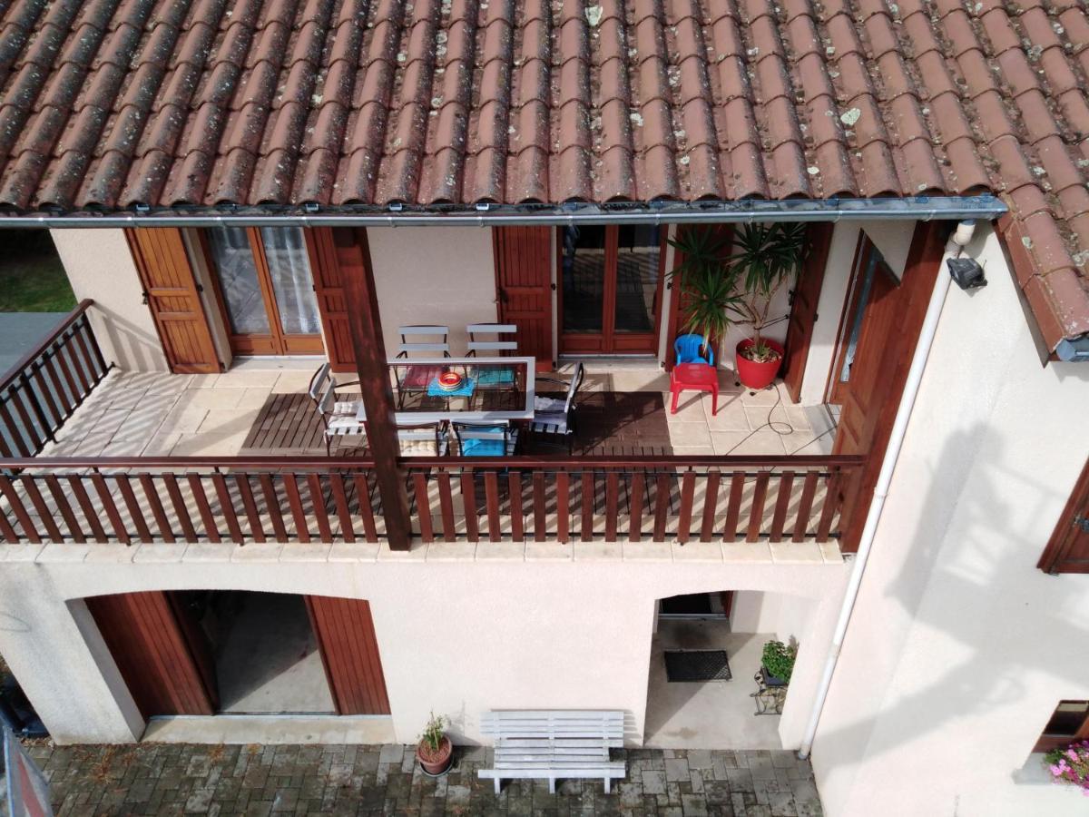 Chambres Des Arrys Bas-en-Basset Екстер'єр фото