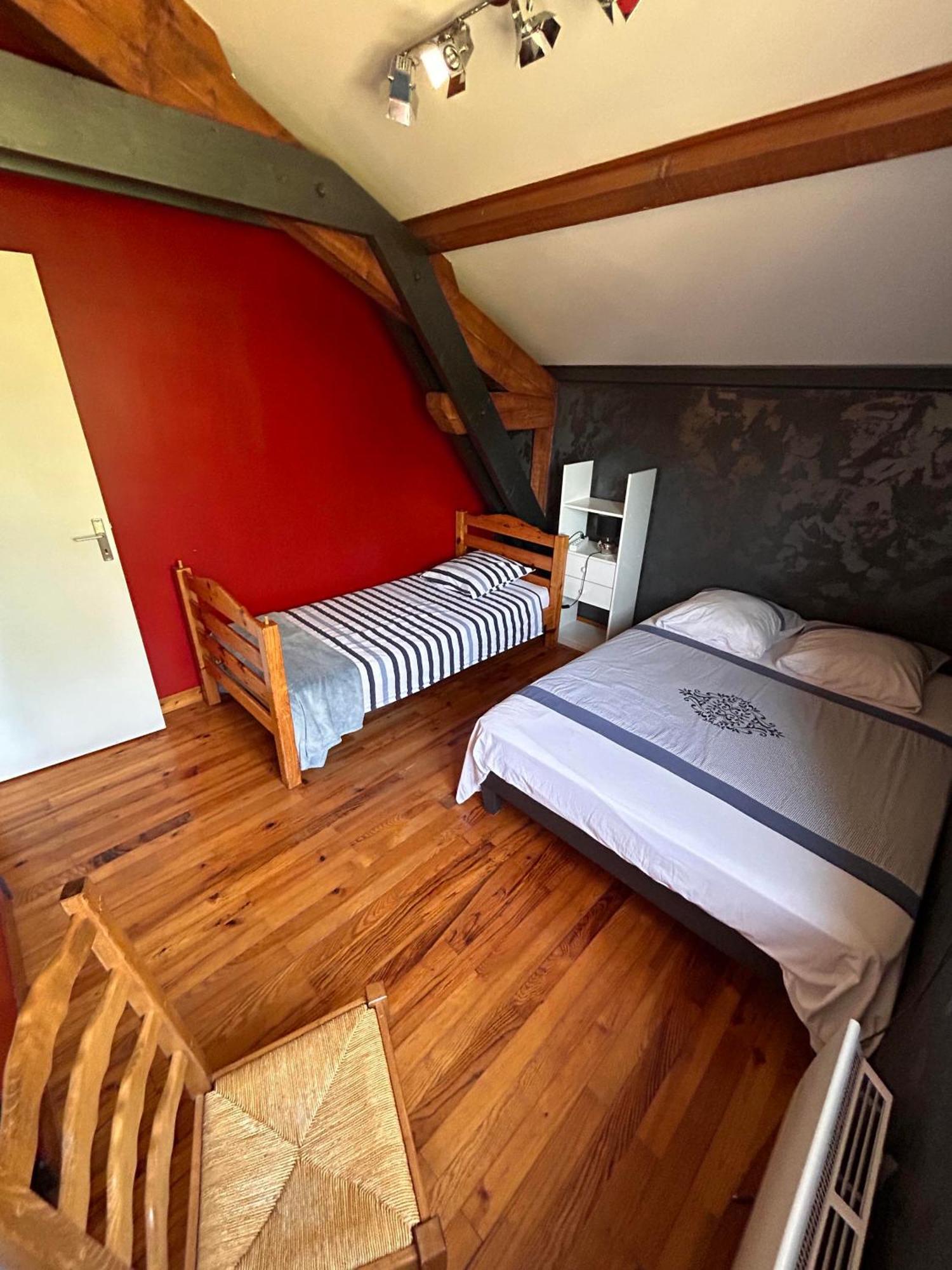 Chambres Des Arrys Bas-en-Basset Екстер'єр фото